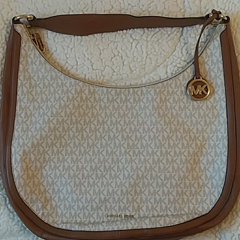 MK purse